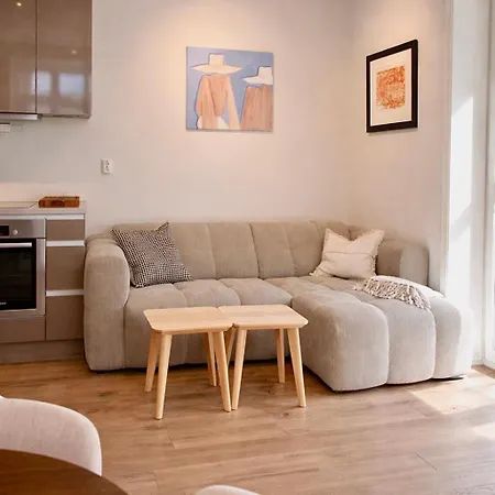 Central Apartment Διαμέρισμα *